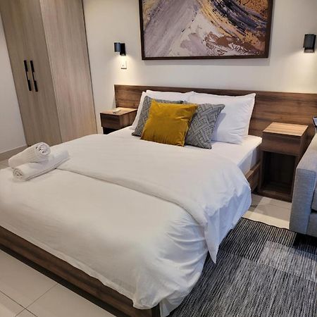 Rt Properties @ The Lennox Airport Residential Άκρα Εξωτερικό φωτογραφία